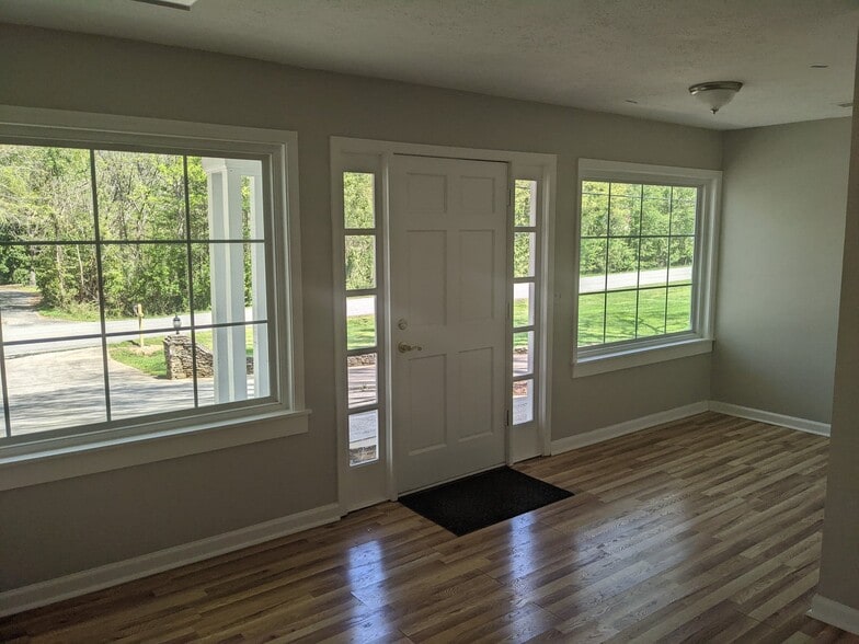 Building Photo - 6339B Gaines Ferry Rd