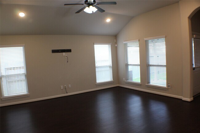 Building Photo - 8115 Anderwood Knl Trce