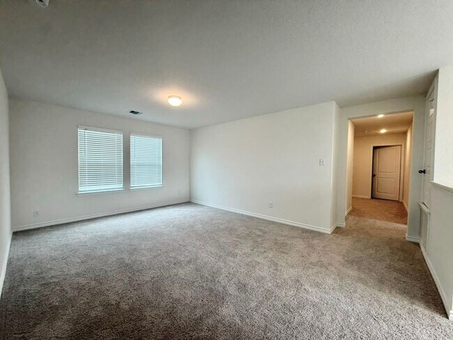 Building Photo - 7919 Mariposa Mnr