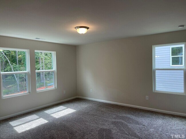 Building Photo - 312 Joneshaven Dr