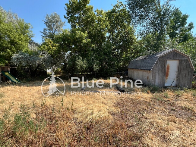 Building Photo - 5646 Eve St