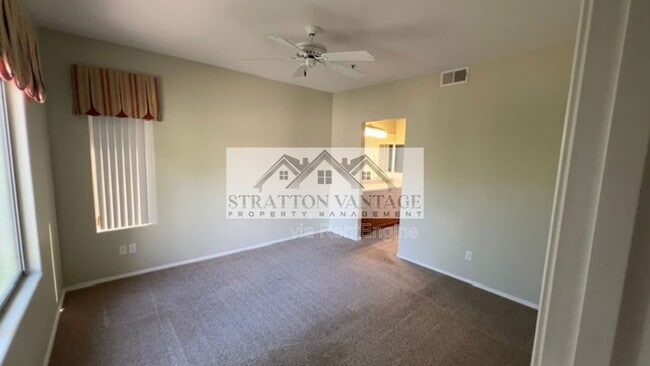 Building Photo - 1351 N Pleasant Dr