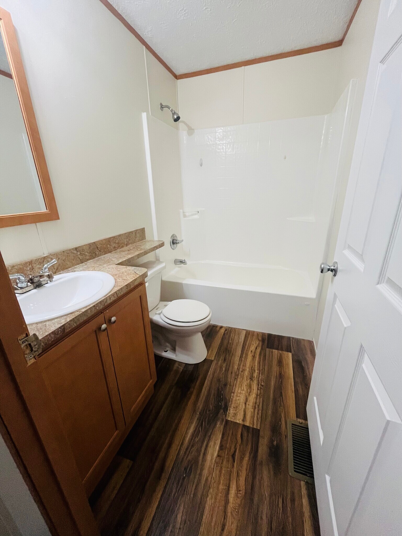 Building Photo - 9358 White Pine Ct