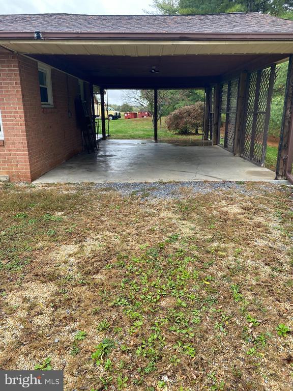 Building Photo - 871 Fairfax Pike