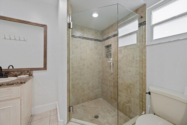 Building Photo - 14122 Citrus Dr