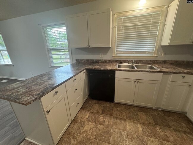 Building Photo - 3116 Plantation Dr