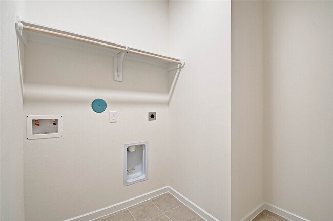 Building Photo - 8110 Colony Chase Ct