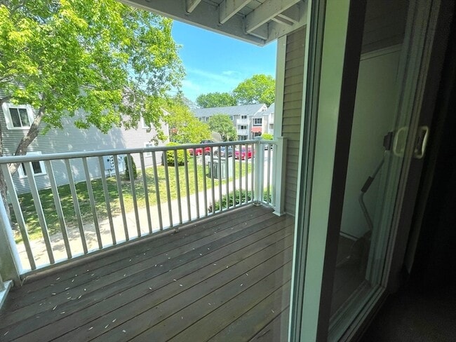 Building Photo - 36 Silver Hill Ln