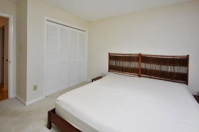 Building Photo - 124 Twisted Oak Pl