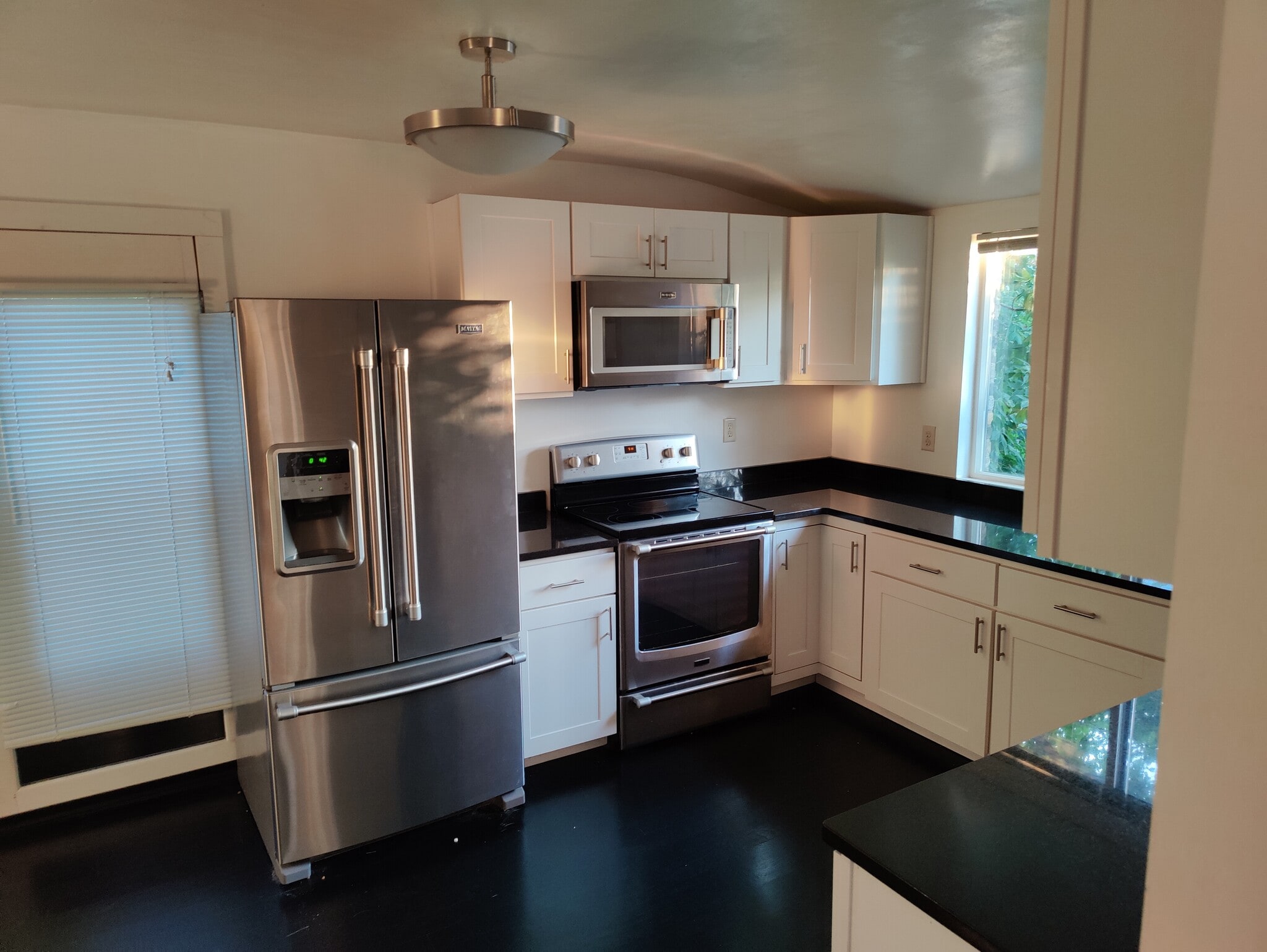 Kitchen - 801 W Glendale Ave