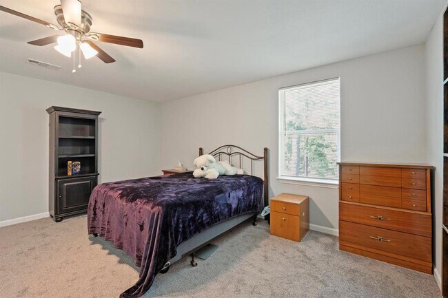 Building Photo - 119 N Kanaio Dr