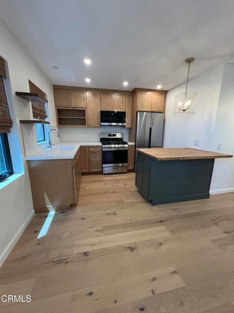 Building Photo - 101 N Santa Rosa St