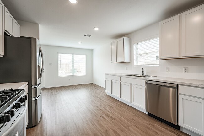 Building Photo - 4138 Zavala Ml St