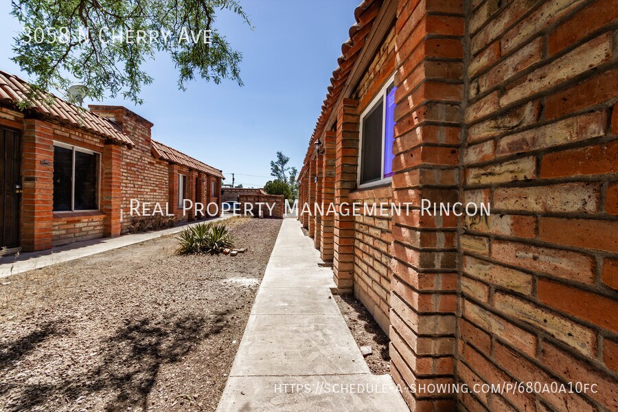 Building Photo - 3058 N Cherry Ave