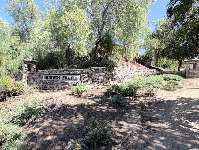 Building Photo - 3258 Meadow Side Pl