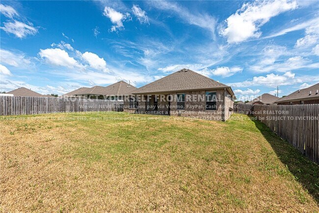 Building Photo - 1111 Tulip St