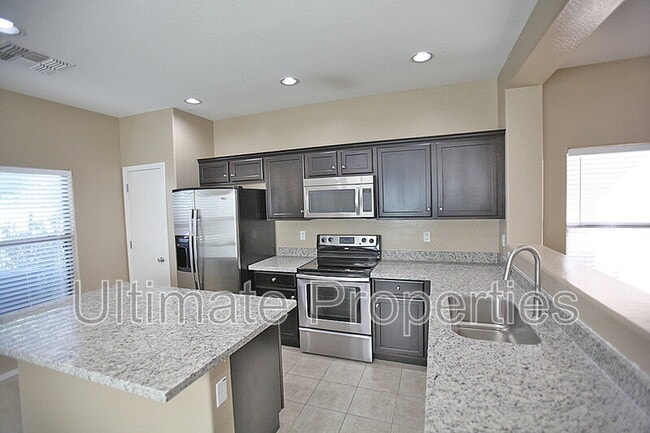 Building Photo - 17010 N 184th Ln