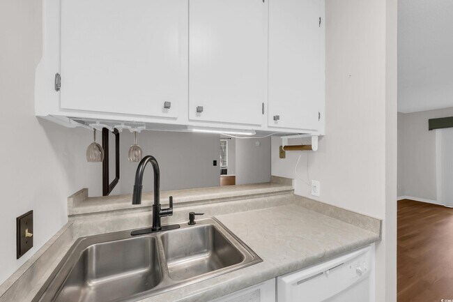 Building Photo - 435 Salt Marsh Cir