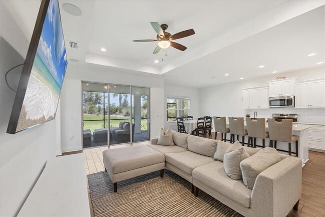 Building Photo - 10108 Hammock Brook Dr