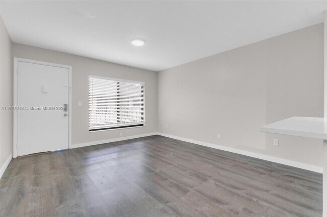 Building Photo - 15348 SW 72nd St