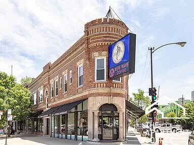 Building Photo - 2722 W Logan Blvd