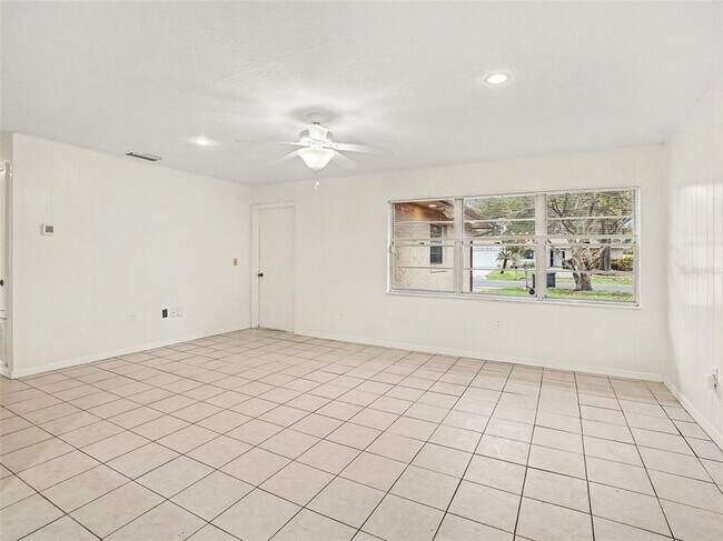 Building Photo - 6135 Hardrock Cir