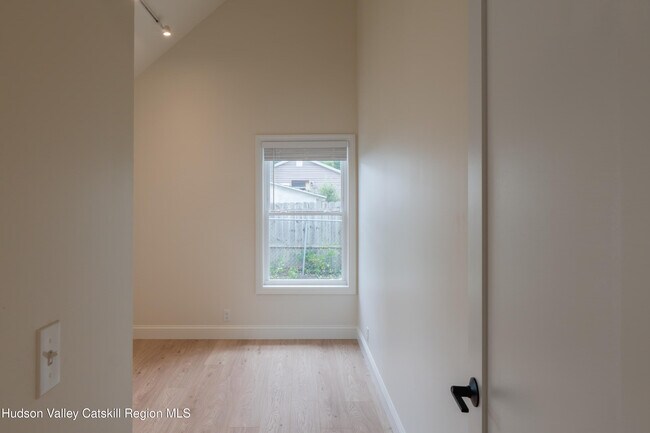 Building Photo - 136 Newkirk Ave