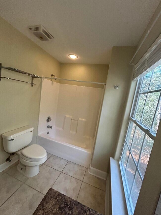 Building Photo - 70 Cypress Ln