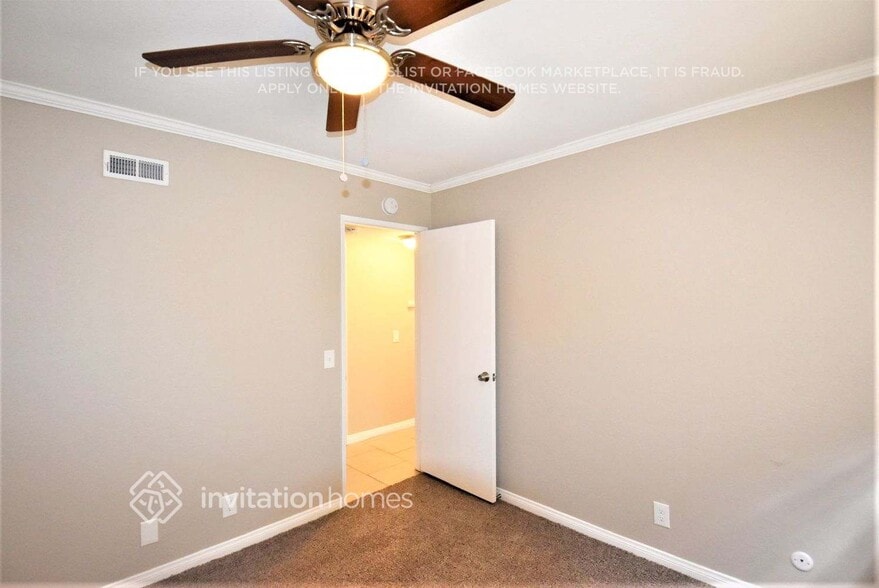 Building Photo - 1500 W Alexis Ave