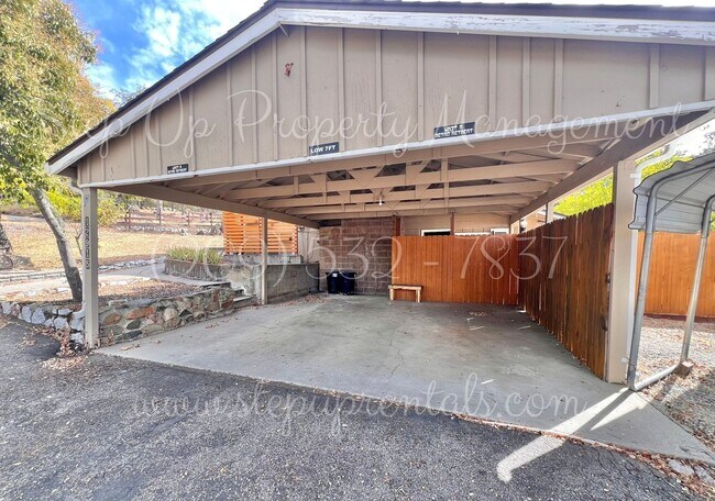 Building Photo - 12915 Mountain View Rd