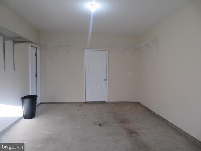 Building Photo - 3700 Bedford Dr