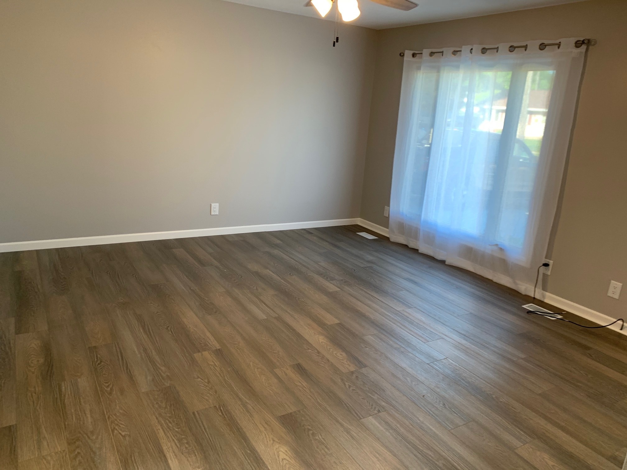 Living Room Upstairs - 424 12th Ave S