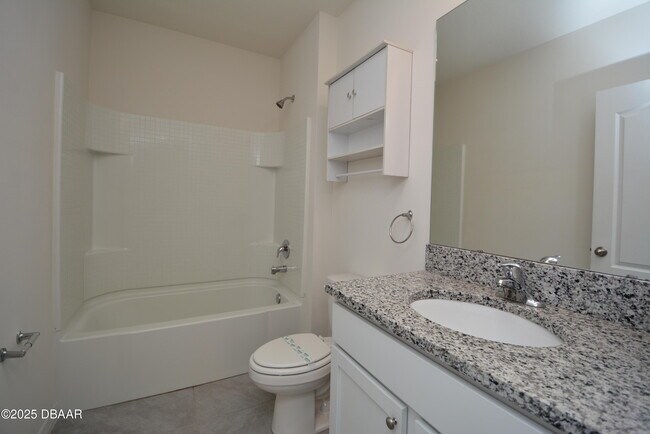 Building Photo - 285 Sunset Point Dr