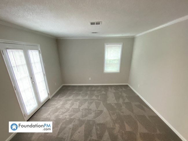 Building Photo - 4621 Cottonwood Rd