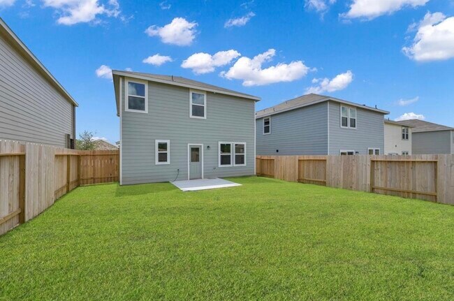 Building Photo - 14882 Calderon Dr