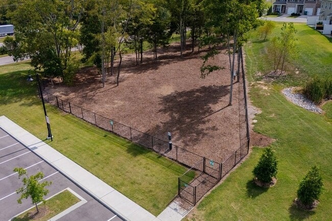 Building Photo - 700 Pintail Pointe