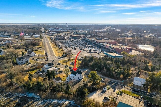 Building Photo - 616 W Ocean Heights Ave