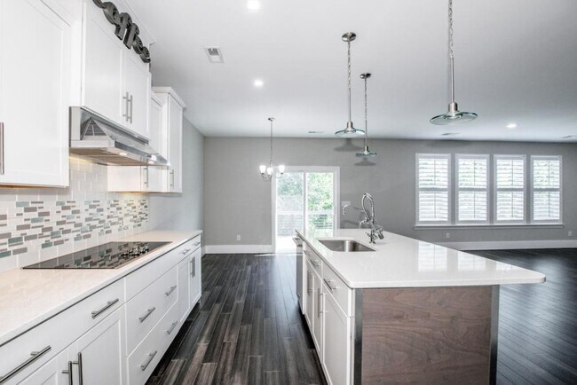 Building Photo - 6120 Durango Way
