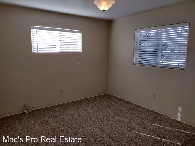 Building Photo - 2 br, 1 bath House - 1212 N. Del Valle Place