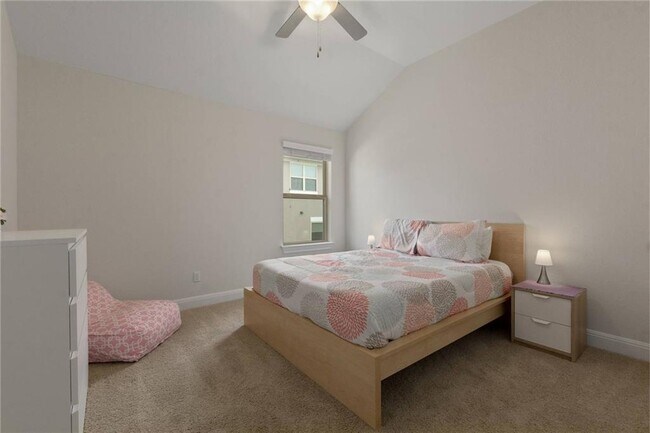 Building Photo - 15609 Cabrillo Way