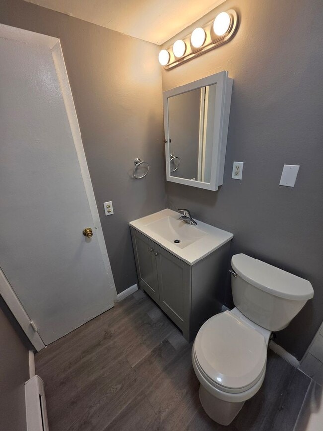 Building Photo - 2 Bedroom Apartment - Newburgh, NY