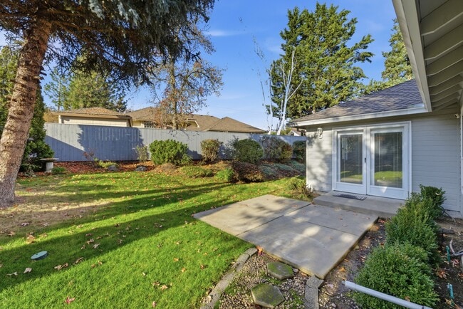 Building Photo - 1137 Riverrock Way