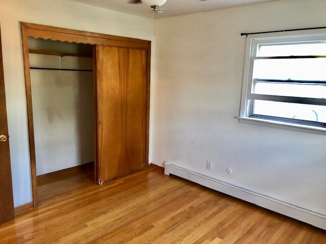 large bedroom - 27 Beach Ave