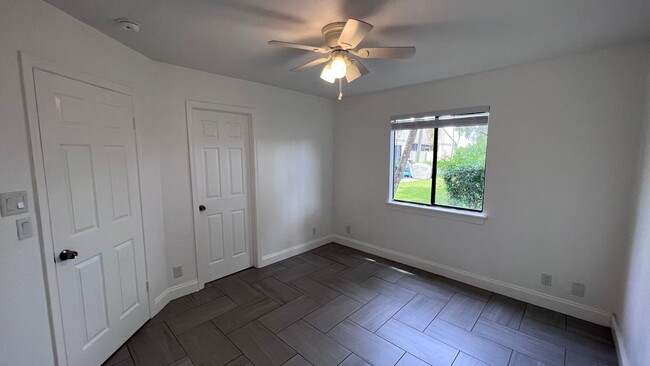 Building Photo - Quiet 2 Bedroom 2 Bath Rental in Beautiful...