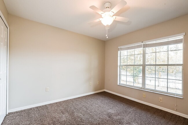 Building Photo - 4461 Treasure Cay Rd