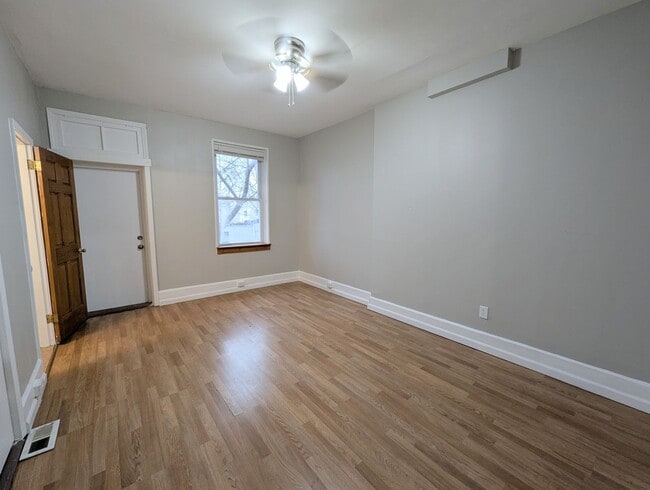 Building Photo - 3517 Giles Ave