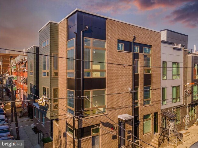 Building Photo - 920 N 15th St