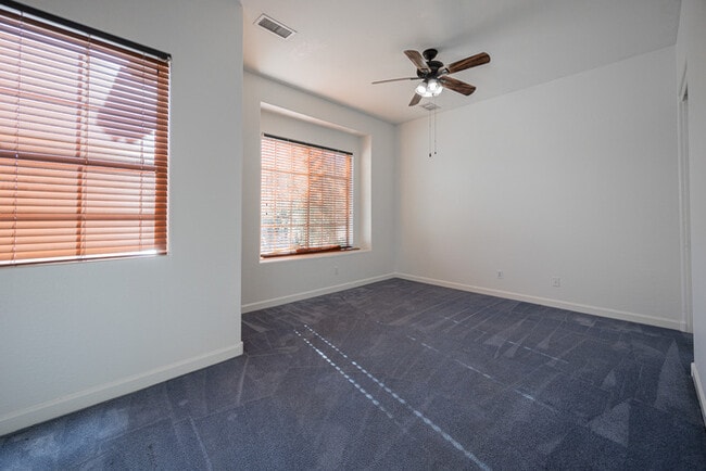 Building Photo - 12746 W Colter St