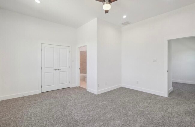 Building Photo - 4514 Galesburg St