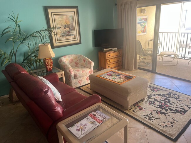 Building Photo - Venice, FL 2BR/2BA Condo in a Gated, Gulf ...